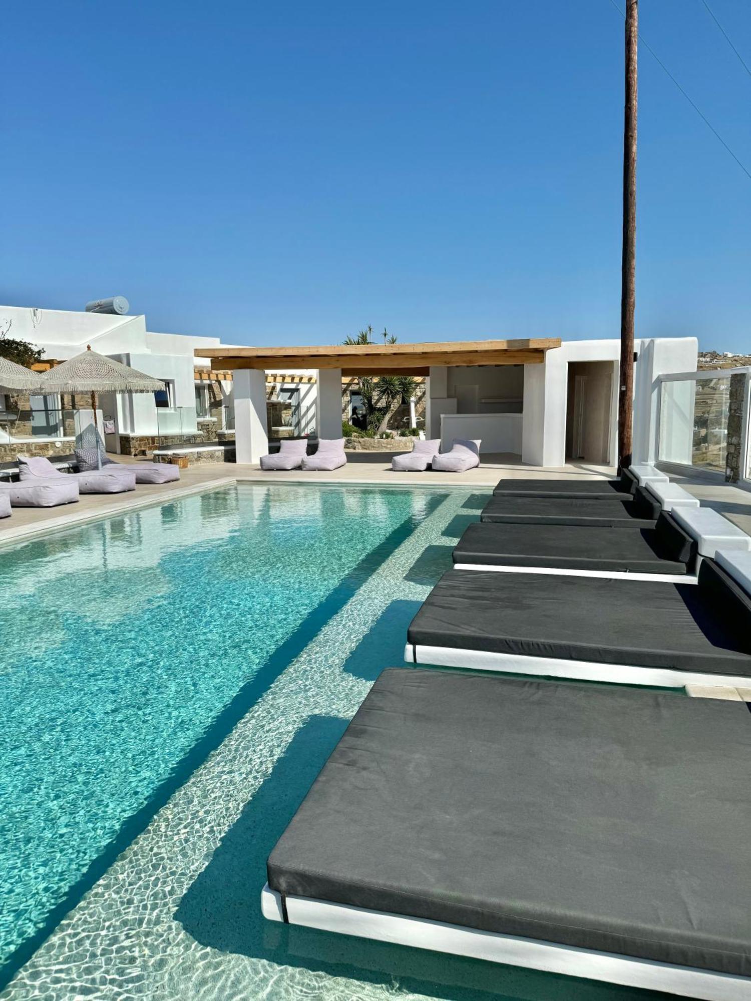 Crystal Suites Mykonos Town Exterior foto